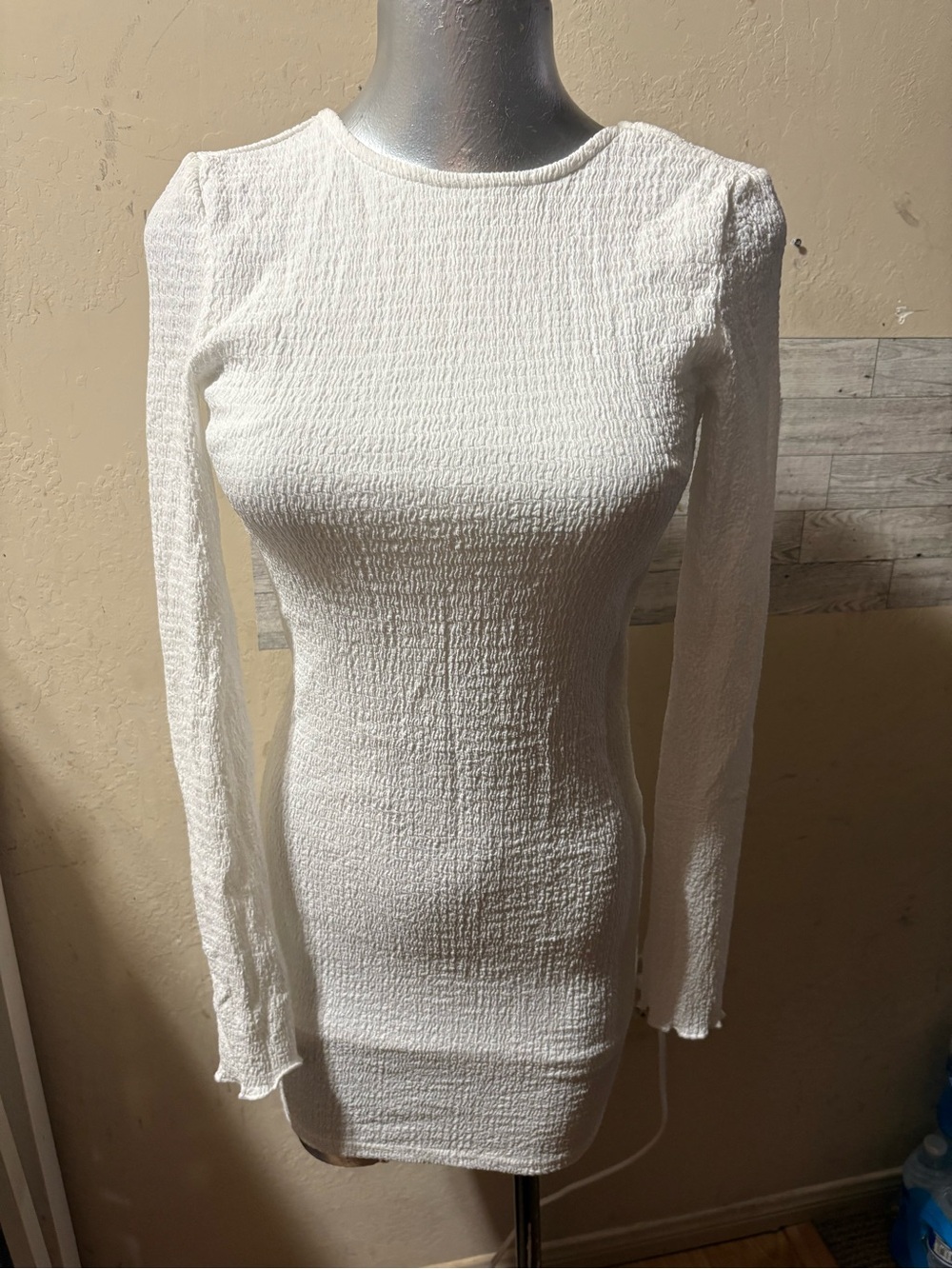 Forever 21 White Long-Sleeve Textured Mini Dress